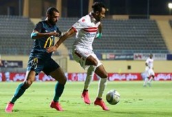 الزمالك يضيق الخناق على الأهلي ويعبر إنبي بهدف كهربا