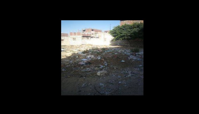 حكومة الانقلاب بأبو المطامير تسرق الأهالى وتتعمد ترك القمامة فى الشوارع