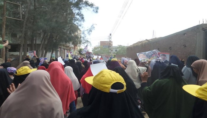 تظاهرات حاشد بالعدوة تطالب برحيل السيسي الفاشل
