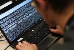 حرب قراصنة بين السعودية وإيران والأخيرة تعترف باختراقات