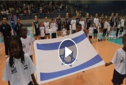 علم الكيان الصهيوني يظهر في افتتاح البطولة العربية للكرة الشاطئية بمصر