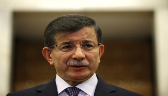 أوغلو يتخلى عن قصره وهدايا تسلمها فترة رئاسته للحكومة