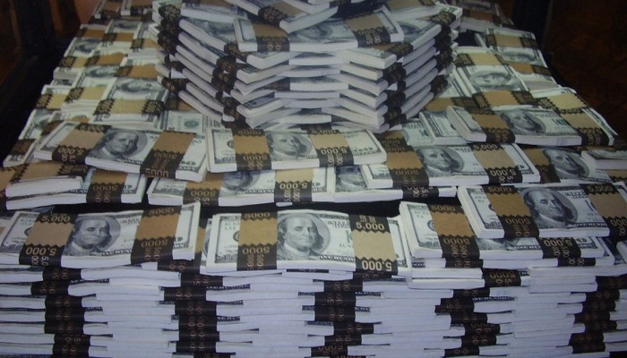 سعر صرف الدولار في السوق السوداء اليوم