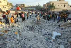 150 قتيلاً وجريحاً في غارات للطيران الروسي على "إدلب" السورية