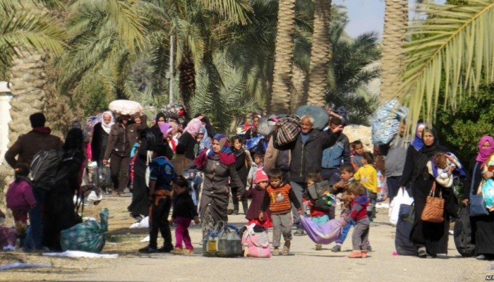 كارثة إنسانية بالفلوجة بسبب حصار "داعش وحكومة العراق الطائفية".. كيس الطحين وصل 850 دولار