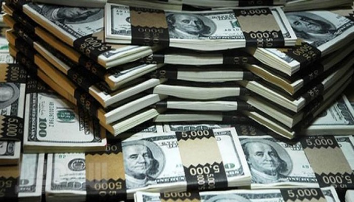 تقرير اقتصادي دولي يحرج نظام الانقلاب العسكري بمصر .. و توقعات بارتفاع الدولار