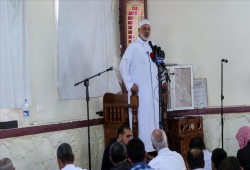 هنية في خطبته للجمعة : لا تنازل عن إقامة ميناء لغزة