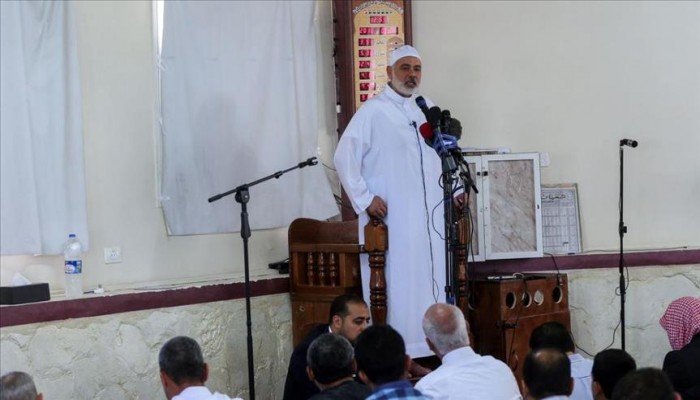 هنية في خطبته للجمعة : لا تنازل عن إقامة ميناء لغزة