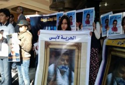 "أسر الصحفيين المعتقلين" تدين احتجاز النقيب وتعلن تضامنها معه