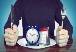 تعرَّف على 5 مشاكل صحية في رمضان بسبب العادات الخاطئة