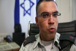 مذيعة الجزيرة تهين "أدرعي"