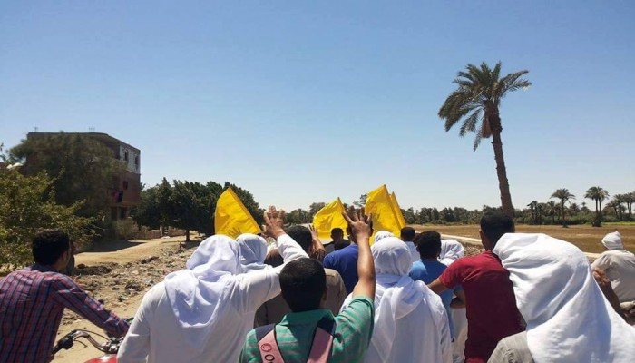 ثوار الفيوم يواصلون النضال في جمعة "اسمعوا صوت الفقراء والمظلومين"