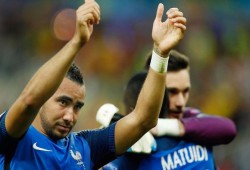 فرنسا بشق الأنفس تفوز على رومانيا في افتتاح اليورو (فيديو)