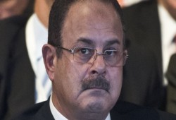 جريمة تهز منيا القمح.. تجريد "سيدة" من ملابسها.. تحت حماية سكرتير نيابة!