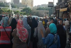 مسيرة لأهالي المعتقلين بالإسكندرية تندد باعتقال الفتيات