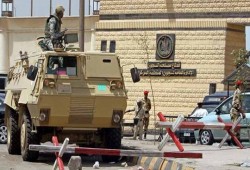 محامي حقوقي: معتقلو "طرة" يتعرضون للتنكيل من قبل إدارة السجن