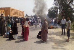 العطش يمتد لقرى البحيرة في رمضان والأهالي يقطعون الطريق