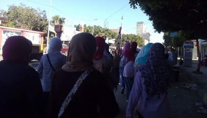 مسيرة لبنات الثورة بالرمل بالإسكندرية تنديدا بجرائم الانقلاب