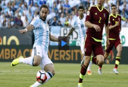 كوبا أمريكا : هيجوايين يقود الأرجنتين لنصف النهائي برباعية أمام فنزويلا (فيديو)