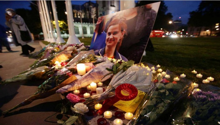 مدير تحرير فايننشال تايمز : ماذا لو كان قاتل كوكس مسلما؟