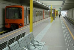 بروكسل.. إخلاء محطة المترو الرئيسية للاشتباه بحقيبتين