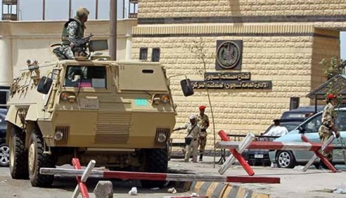 الاعتداء على طلاب معتقلين بقسم العاشر من رمضان أثناء توجههم لأداء الامتحانات