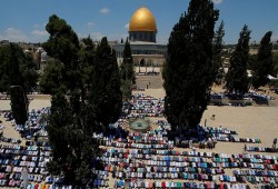 الاحتلال يمنع إدخال "وجبات السحور" للمعتكفين بالأقصى