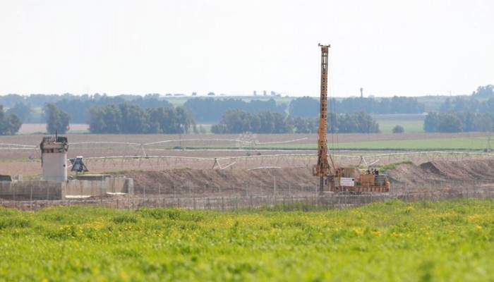 انقلاب حفّار للاحتلال الصهيوني خلال تنقيبه عن الأنفاق بفلسطين