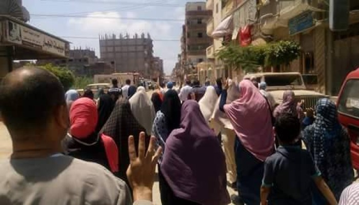 4 مسيرات بالإسكندرية وتتضامن مع إضراب برج العرب