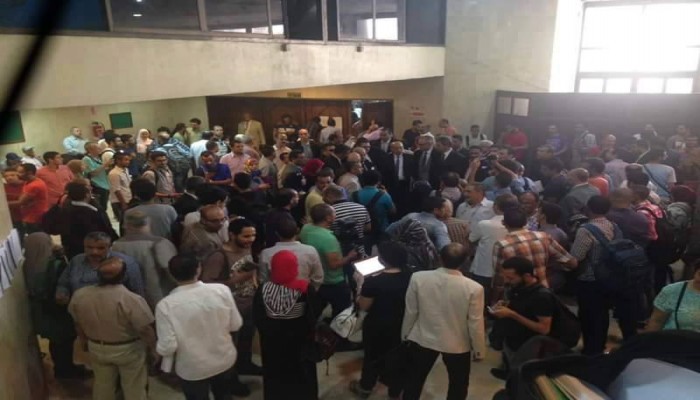 محامي الانقلاب: مصر احتلت الجزيرتين.. وهيئة المحكمة تنسحب