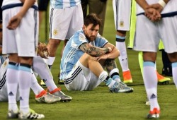 بعد فشله المتكرر .. ميسي يعتزل دوليا
