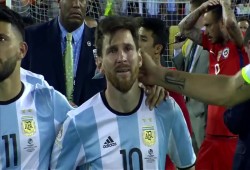شاهد .. فوز تشيلي بكأس كوبا أمريكا واعتزال ميسي