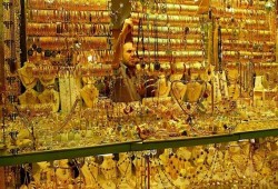 عيار 21 يسجل 402 جنيه للجرام