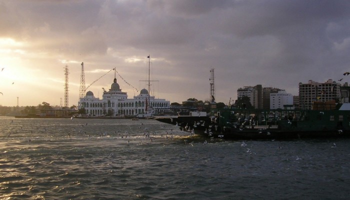 الأرصاد : طقس اليوم مائل للحرارة نهارا لطيف ليلا والعظمى بالقاهرة 36