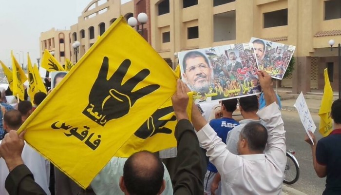 ثوار الشرقية يجددون البيعة للرئيس مرسي