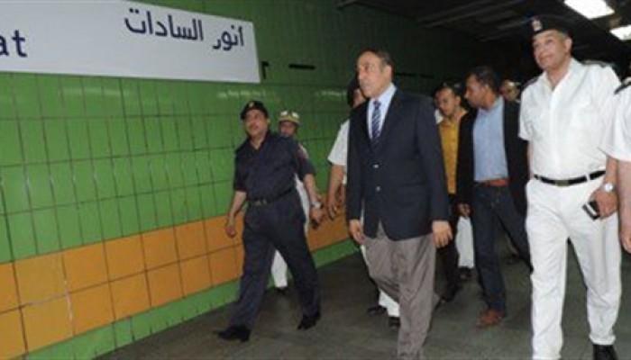 السيسي يغلق "مترو السادات" خوفا من التظاهرات