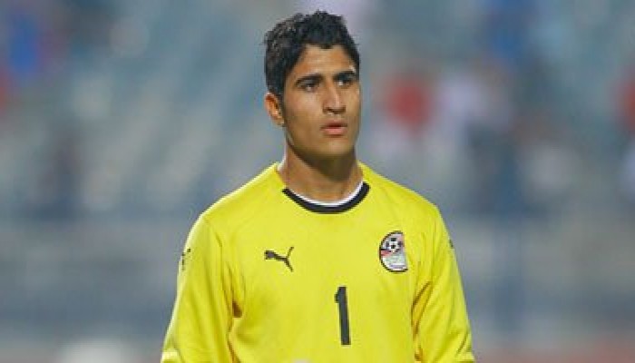 شاهد .. حارس المرمى الذى يهدد بقاء شريف إكرامى فى حراسة الأهلى