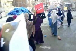 ثوار الرمل بالإسكندرية يخرجون بمسيرة تجوب شارع الترعة