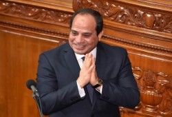 سخرية كبيرة في مواقع التواصل من إذاعة كلمة السيسي لحظة الإفطار