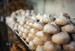 كعك العيد في مصر لا يجد من يشتريه