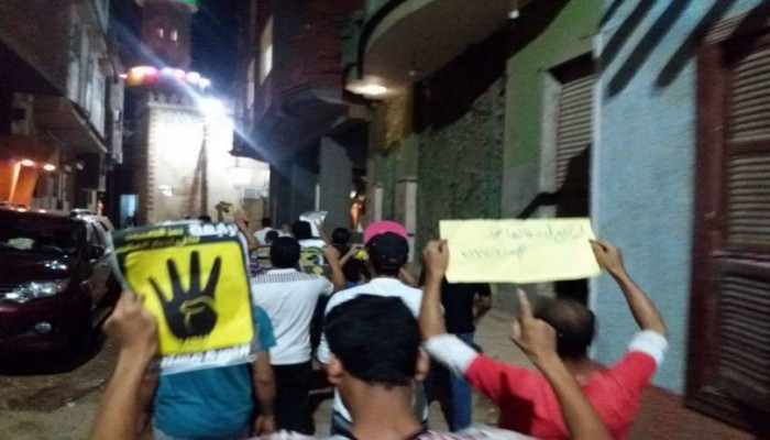 مسيرة ليلية بابشواى تندد بغلاء الاسعار