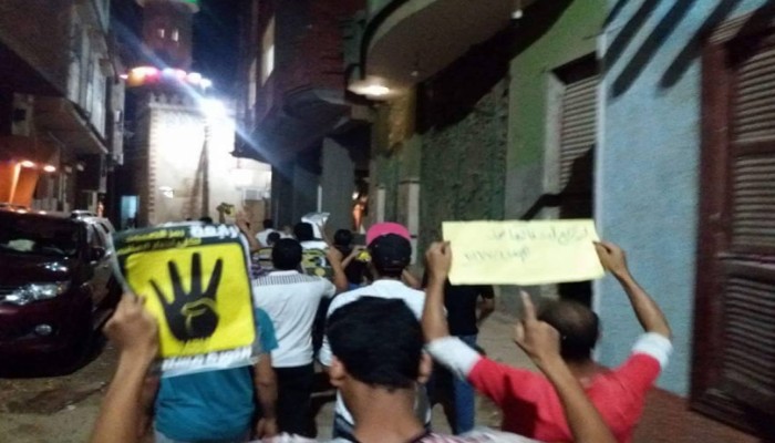 مسيرة ليلية بابشواى تندد بغلاء الاسعار