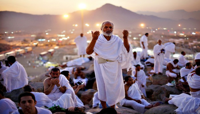 سوار إلكتروني.. شرط الحج هذا العام