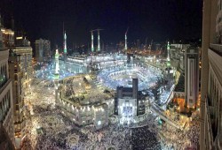 مليونا مصل يؤدون التراويح والقيام في الحرم