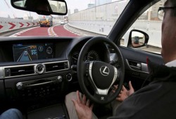 سيارة آلية القيادة تودي بحياة سائقها لأول مرة