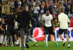 ألمانيا تنهي عقدة إيطاليا بركلات الترجيح (فيديو)