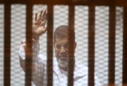 منع أسرة مرسي من زيارته للمرة العاشرة