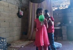 أهالي سيناء.. يستقبلون العيد وسط ركام القصف وذكريات منازلهم المهجورة