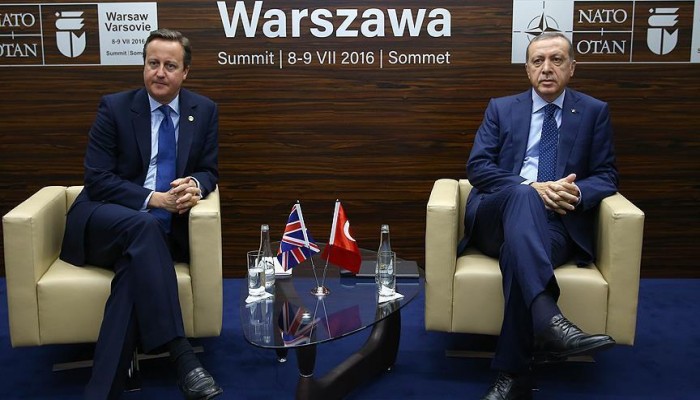 أردوغان يلتقي كاميرون وميركل على هامش قمة الـ "ناتو"