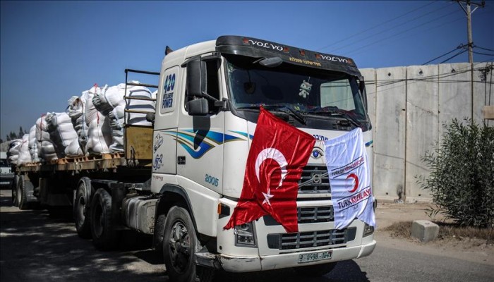 شاحنات جديدة من مساعدات السفينة التركية "ليدي ليلي" تصل غزة